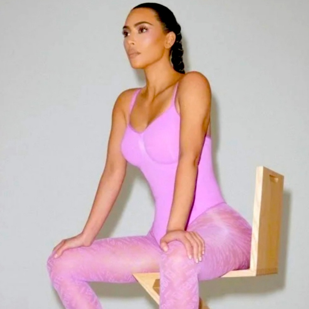 FENDI x SKIMS Sculpting Bodysuit Colorado Pink Orchid Large NWT Kim Kardashian